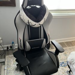 AKRacing Gaming Chair - Moving Sale