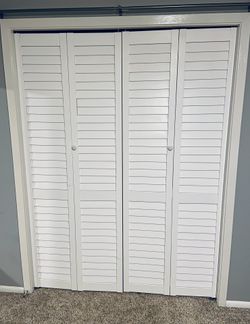 Bifold closet door - 36*80 - 1 nos