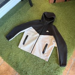 Nike Tech Fleece Full Zip Hoodie (Size XL)