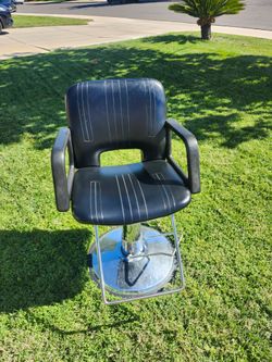 Black Hydraulic Salon Barber Chair