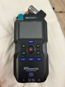 Zoom H4 Essential Audio Recorder