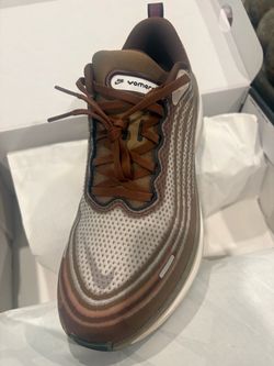 Nike Vomero plus QS