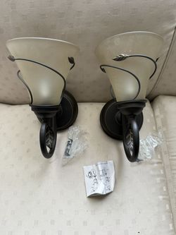 Battery operated wall sconces
