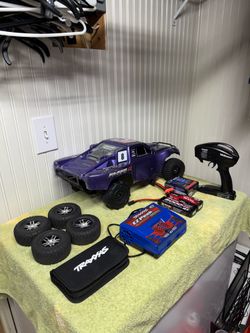 READY TO RUN! Upgraded Traxxas Slash VXL Brushless 2WD Bundle w/ LiPos & Charger