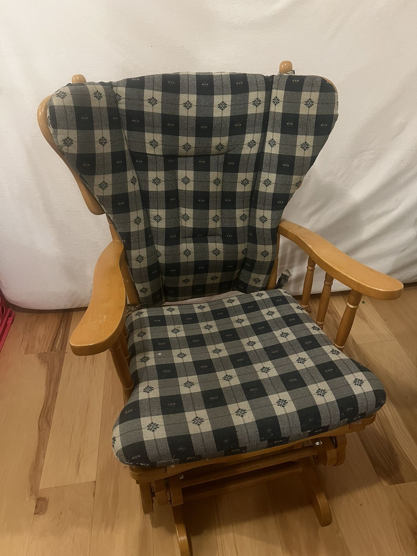Glider Rocker Free 