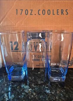 Sale!New set of beautiful 12 blue square glasses ( reseda ca)