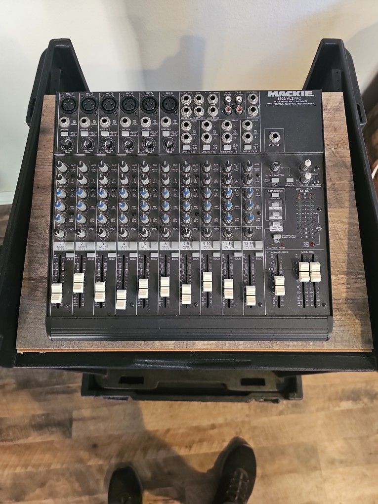 Mackie 1402-VLZ Pro Mixer