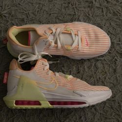 Nike Lebron Witness Basketball Shoes Size 9