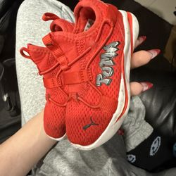 Toddler Puma Size 7C