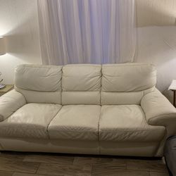 LAST DAY ! 100% Leather Couch