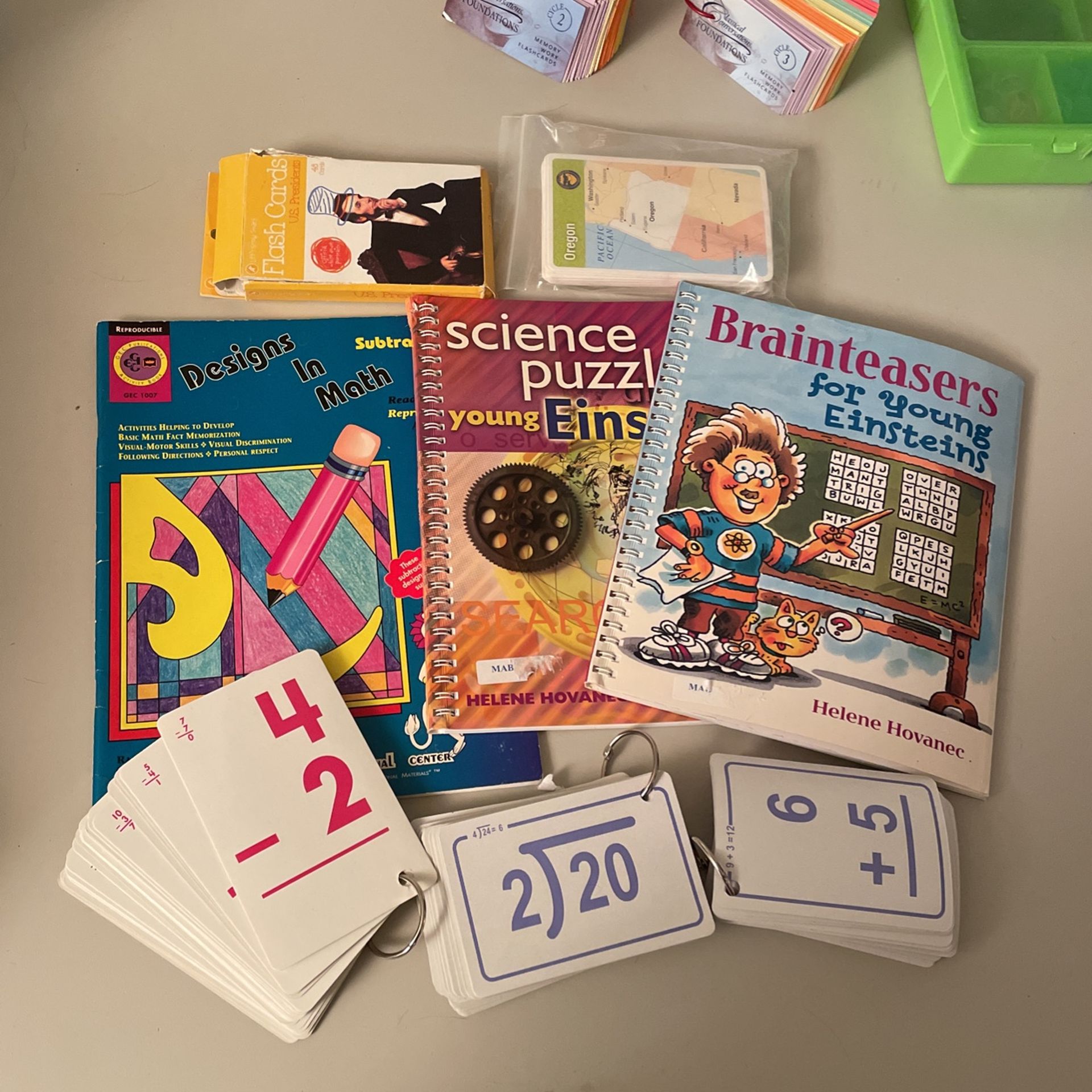 Flash cards And Crosswords
