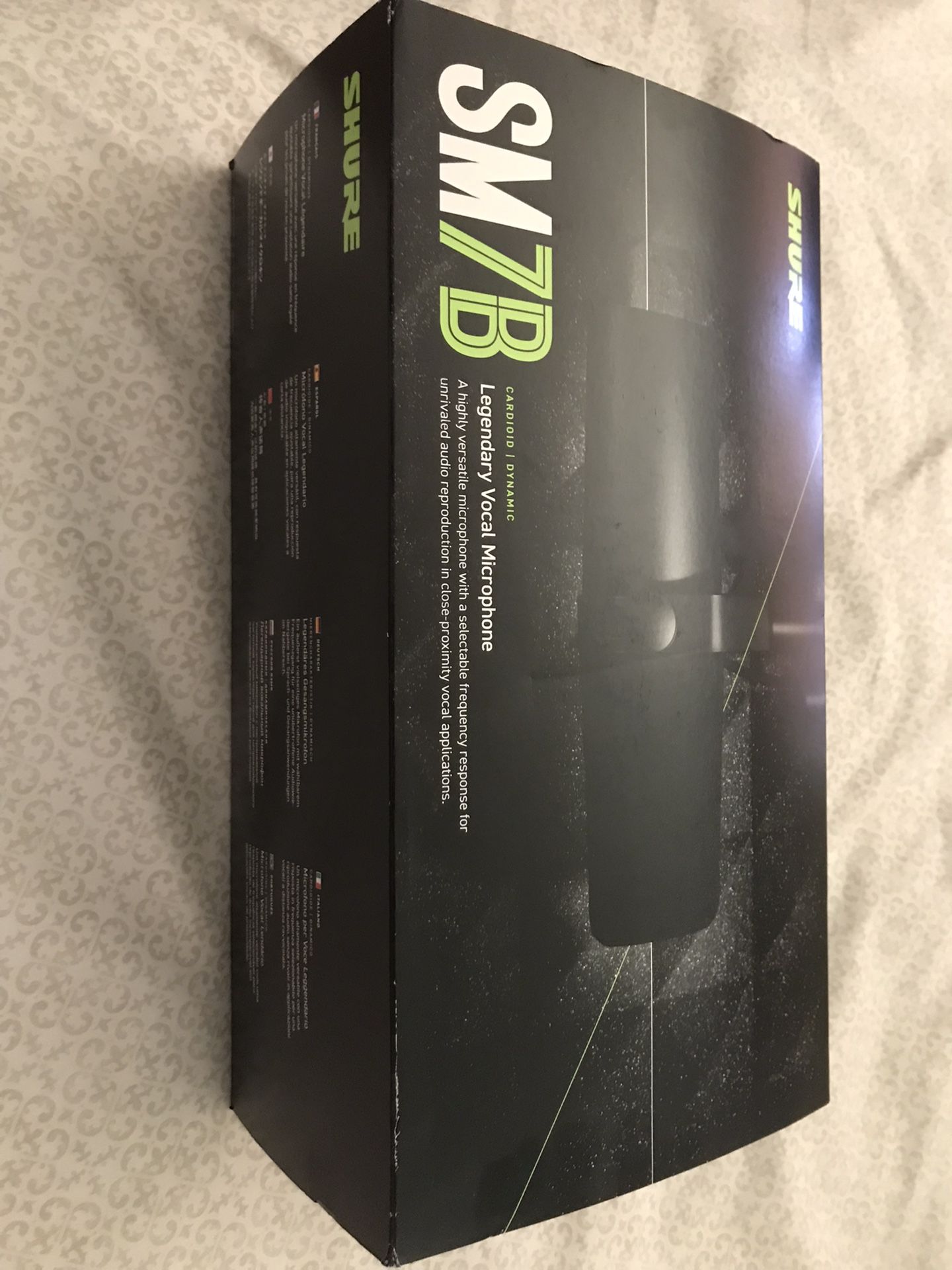 BRAND NEW SHURE SM7B **UNBOXED**
