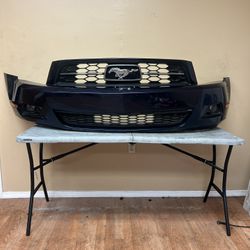 2010 2011 2012 Ford Mustang Front Bumper Cover With Grille And Fog Lights Oem 