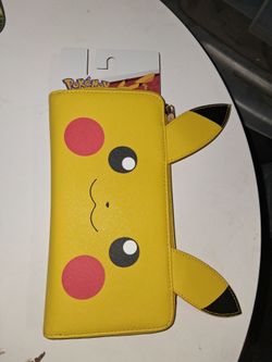 Pokémon Pikachu Zip-Around Wallet