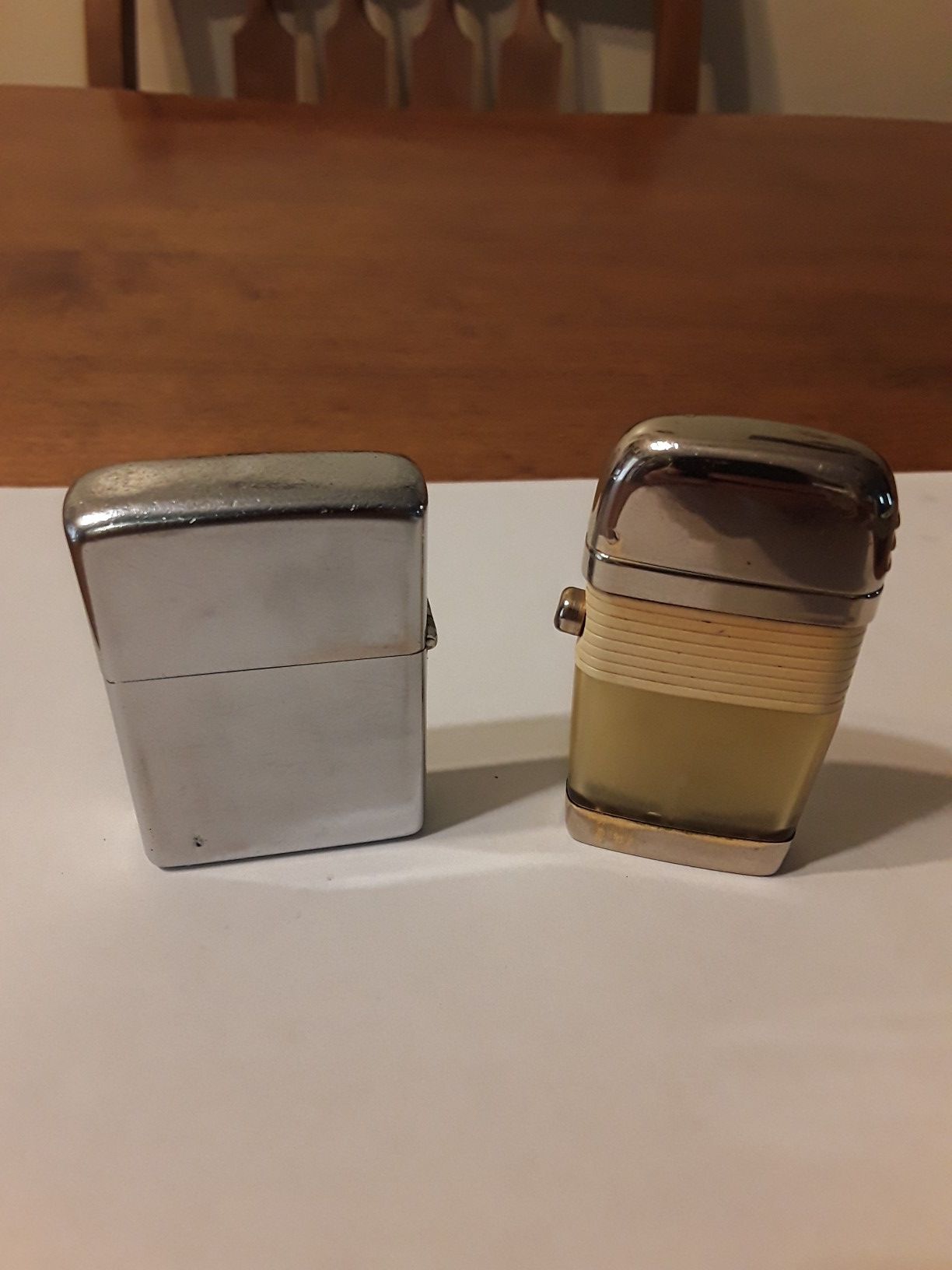 2 Old Lighters Zippo & Scripto