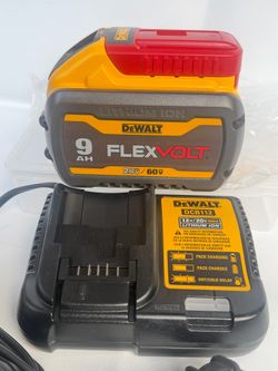 Dewalt 9.0Ah flexvolt battery and Charger
