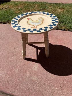 Rooster stool