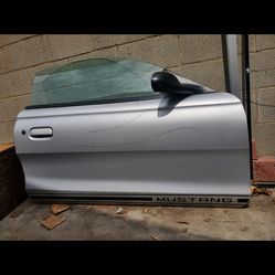 Mustang door 96 to 2000