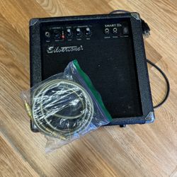 Silvertone Smart III Guitar Amp with Cable – Clean & Overdrive Channels