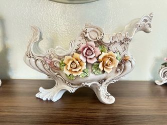 Capodimonte Porcelain Floral Centerpiece / Planter