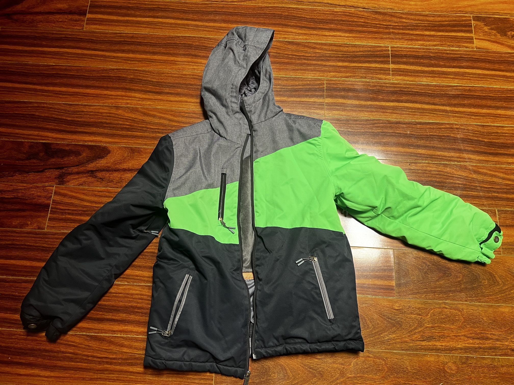Snow Jacket, Adults Small (Or Kids XL)