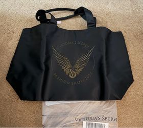 Victoria’s Secret tote bags