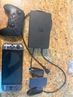 Nintendo switch bundle w/ Pro Controller, Dock and Accessories