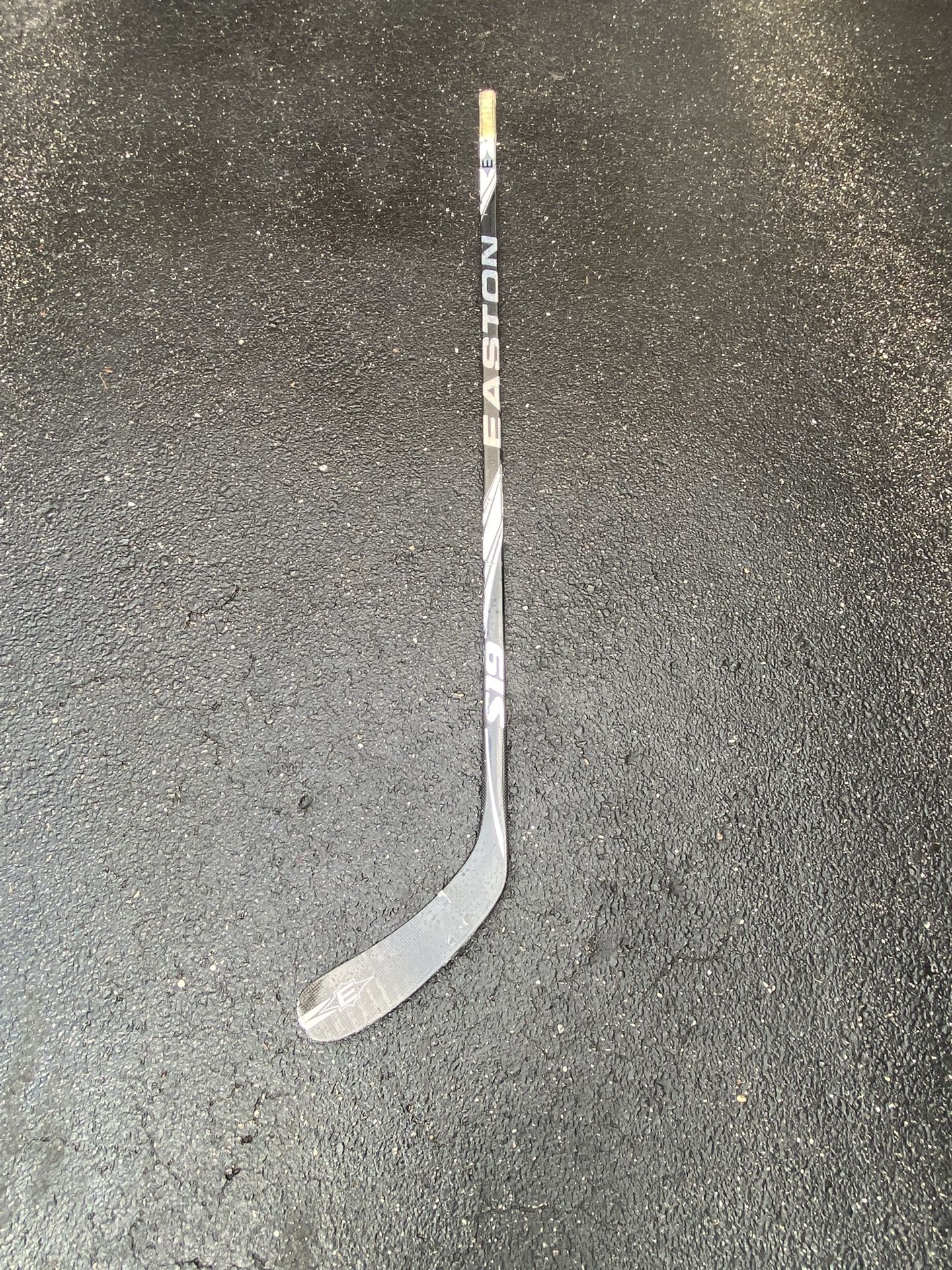 Easton stealth S 19 composite ice hockey stick Hall 100