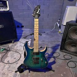 Rock On Strong with High-End Electric Guitar Collection explain staff