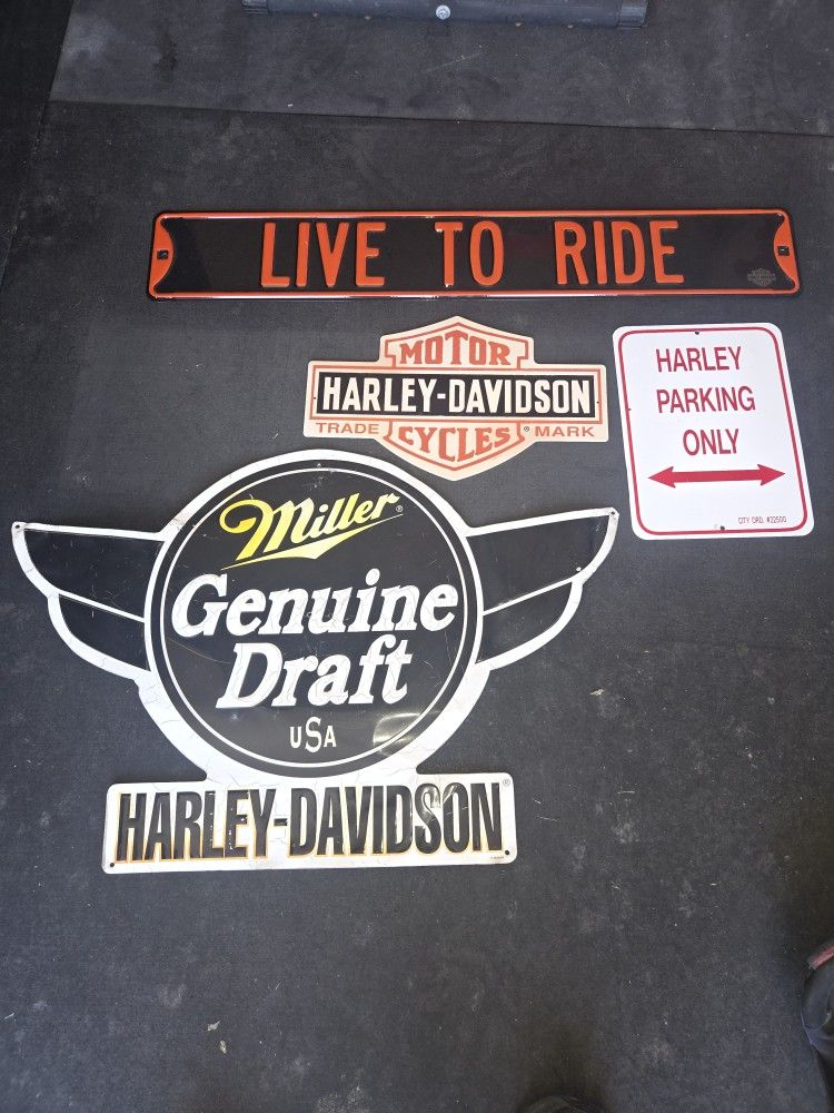 Harley Davidson Signs