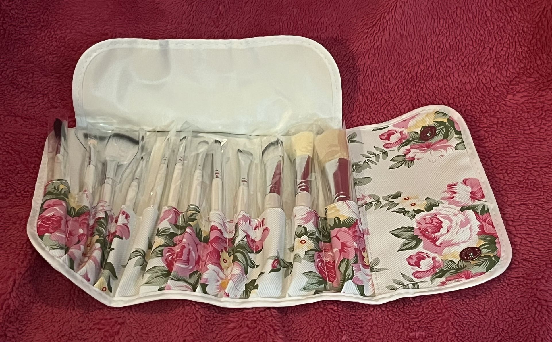 12 Cosmetic Make Up Brush Collection in Floral Design Pouch NEW in Package!