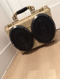 Portable loud speaker