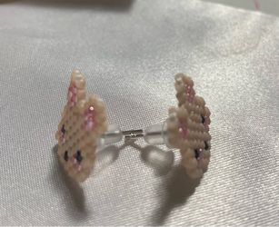 Bunny 🐰 Earrings $8