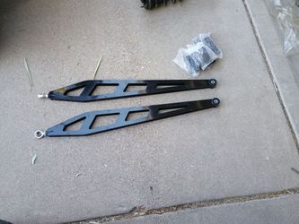 Truck ladder traction bars