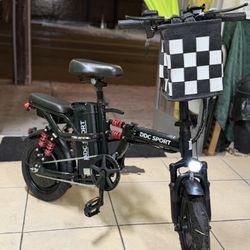 DDC SPORT FOLDING EBIKE 700W PEAK- 28 MPH-28-45MILES RANGE-ALARM  Folding Electric Bike for Adults, 700W Peak Motor 28MPH, 48V 20Ah Removable Battery 