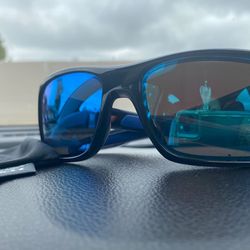 New Sunglasses Oakley