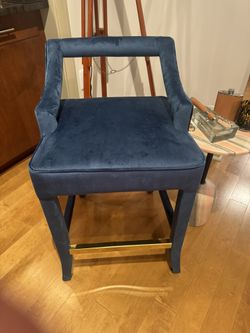 2 Blue Beautiful Chairs 