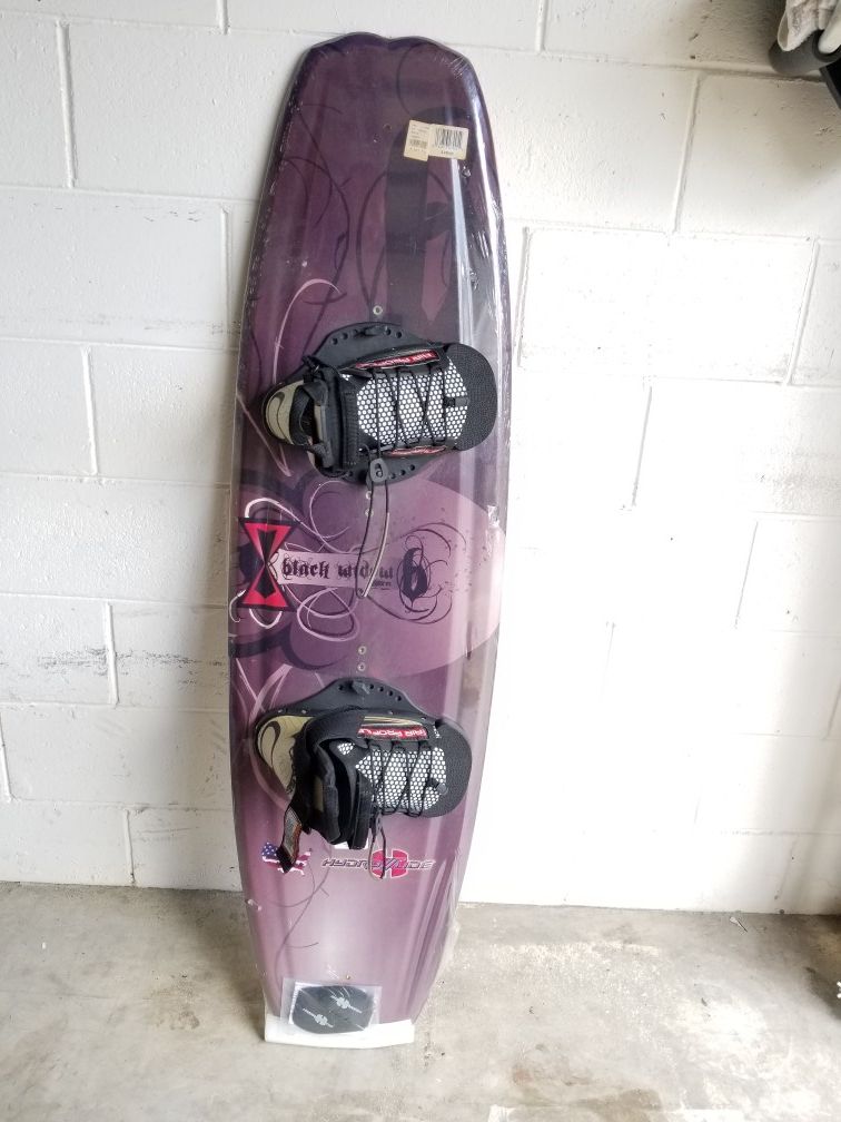 Hydroslide Black Widow Wakeboard
