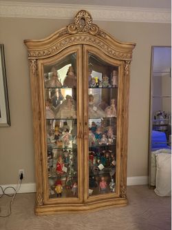 Beautiful Solid Wood Lighted Curio Display Cabinet