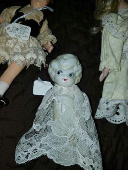 1930s Japanese porcelain dolls