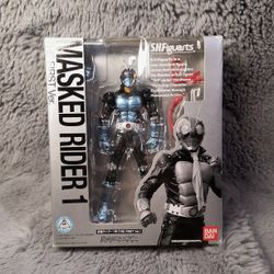 A S.H.Figuarts Kamen Rider No. 1 the first Action Figure