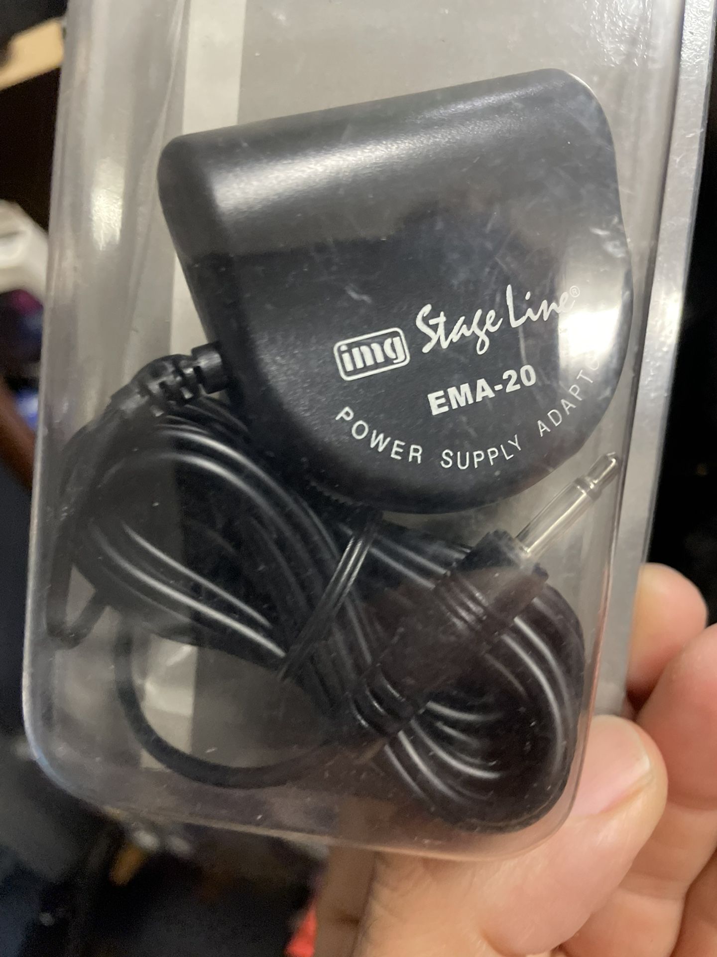 Power supply unit for microphones new