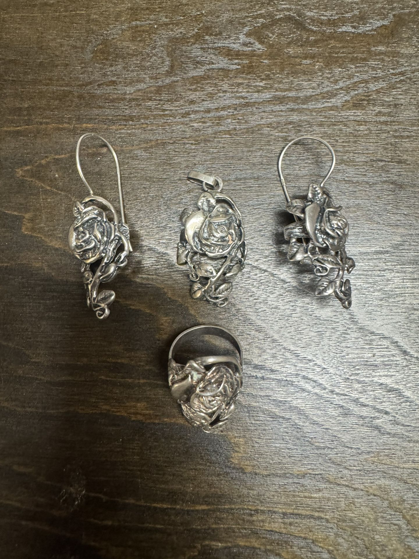 Sterling 925 pendant, earrings and ring 7 Size. 28 Grams 
