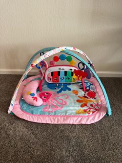 Tummy time play mat