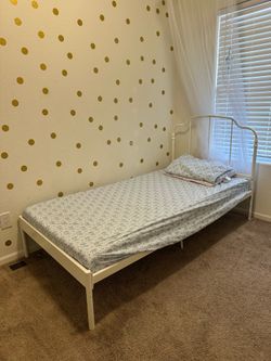 full metal bed