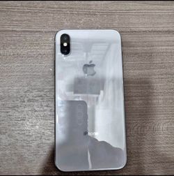 iPhone XS