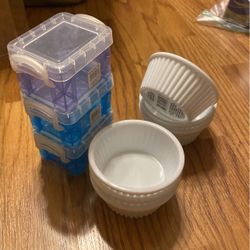 Plastic Containers 