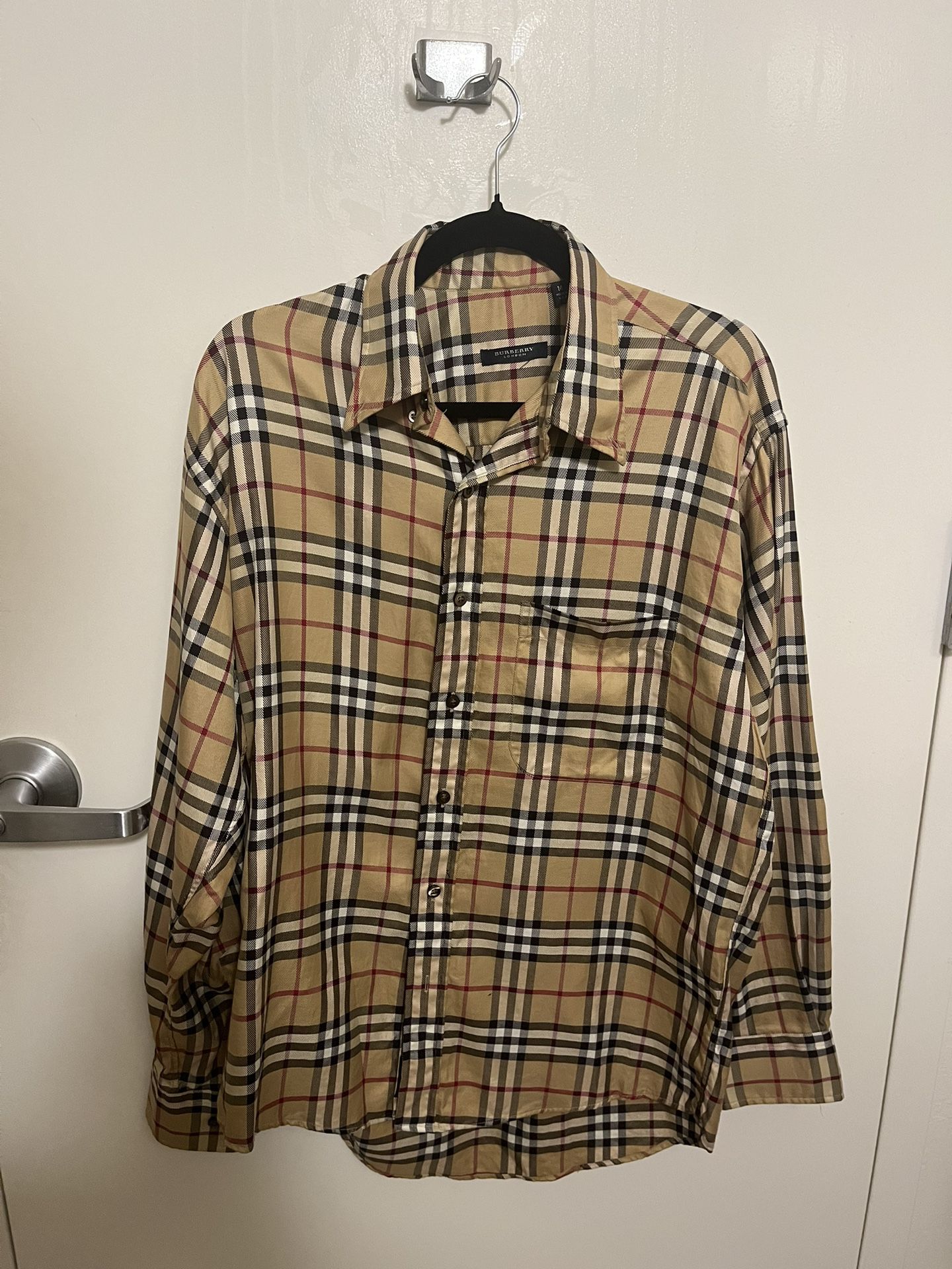 Burberry Dress Shirt size M