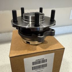 Q50 Wheel Hub 