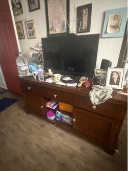 Dresser tv stand